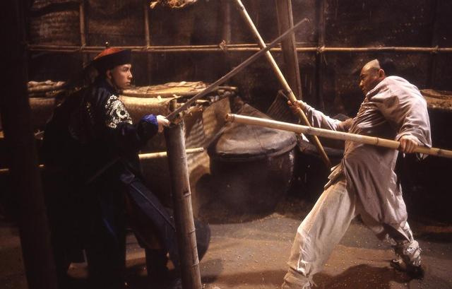 吴京武术套路视频_武术电影吴京明星时代动作新片_吴京：新时代的武术与动作电影明星