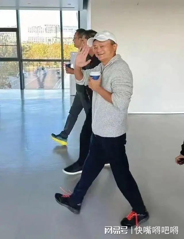 马云的电商被淘汰_马云与全球电商市场的竞争_马云对电商行业的贡献