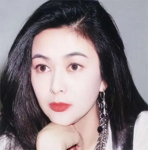 关之琳的现代女性形象塑造_塑造关之琳女性现代形象_关之琳风格