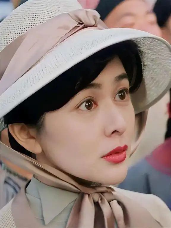 塑造关之琳女性现代形象_关之琳的现代女性形象塑造_关之琳风格