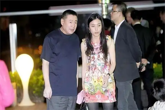 塑造关之琳女性现代形象_关之琳风格_关之琳的现代女性形象塑造