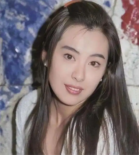 塑造关之琳女性现代形象_关之琳的现代女性形象塑造_关之琳风格