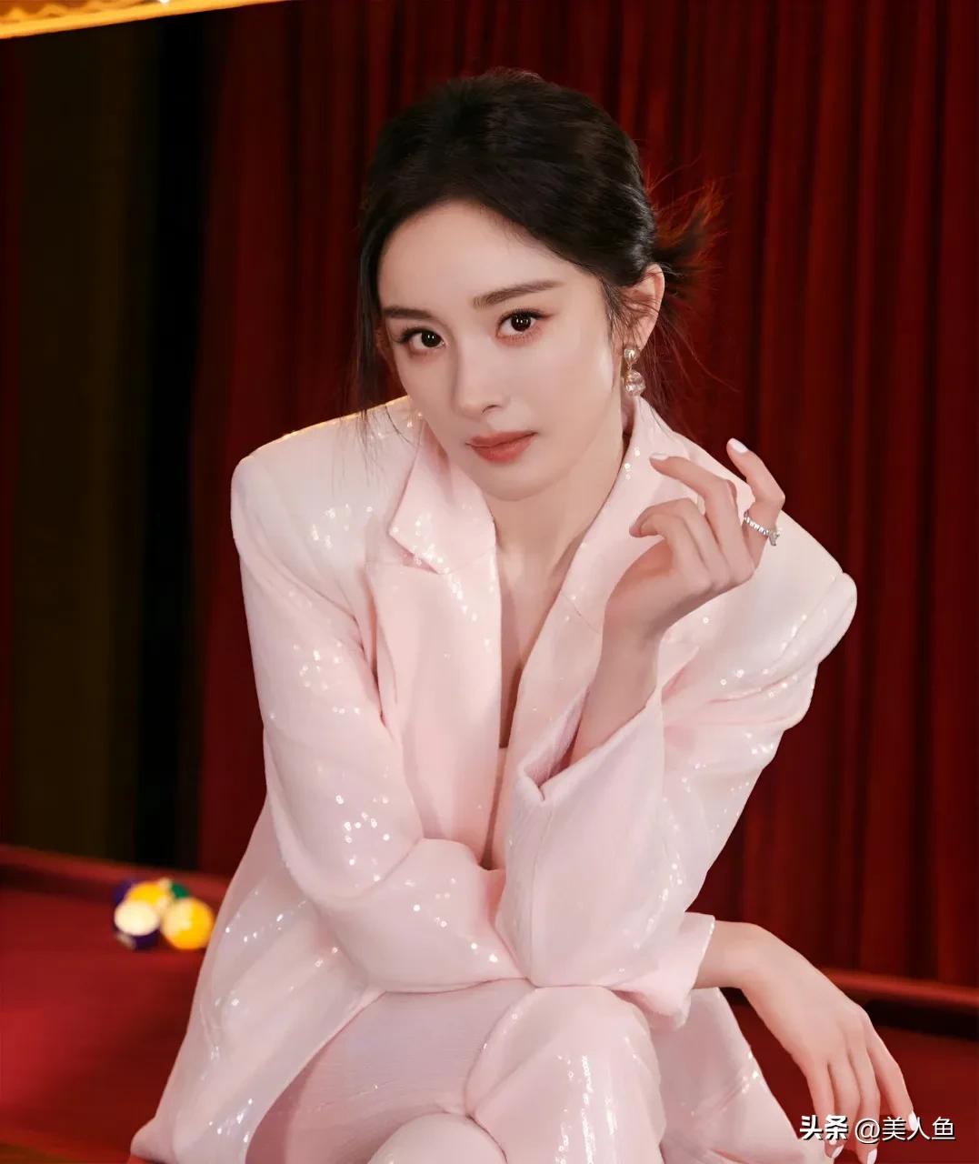 杨幂的情感故事与人生启示_启示杨幂情感人生故事在线观看_启示杨幂情感人生故事有哪些